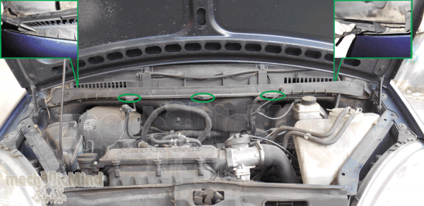  Figura 4: Svitare le 5 viti del coperchio filtro indicate in figura