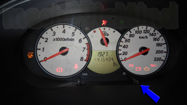 Figura 1: E' indicato il pulsante da premere per l'azzeramento del service