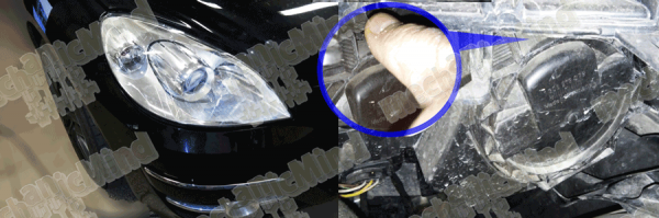 Figura 1: Rimozione della coperchio