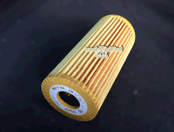 Figura 1: Filtro Olio nuovo per Mercedes classe A W168